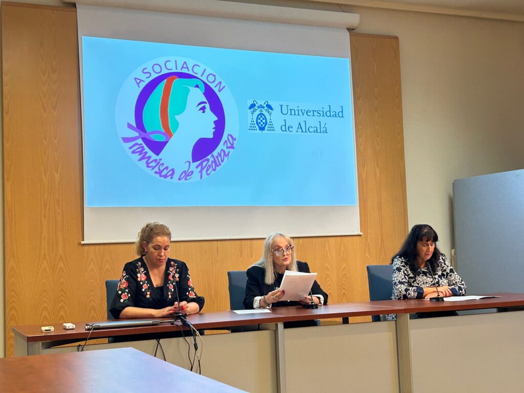 Foto de l'acte de la decisió del Jurat del VIII Premi 'Francisca de Pedraza' contra la violència de gènere