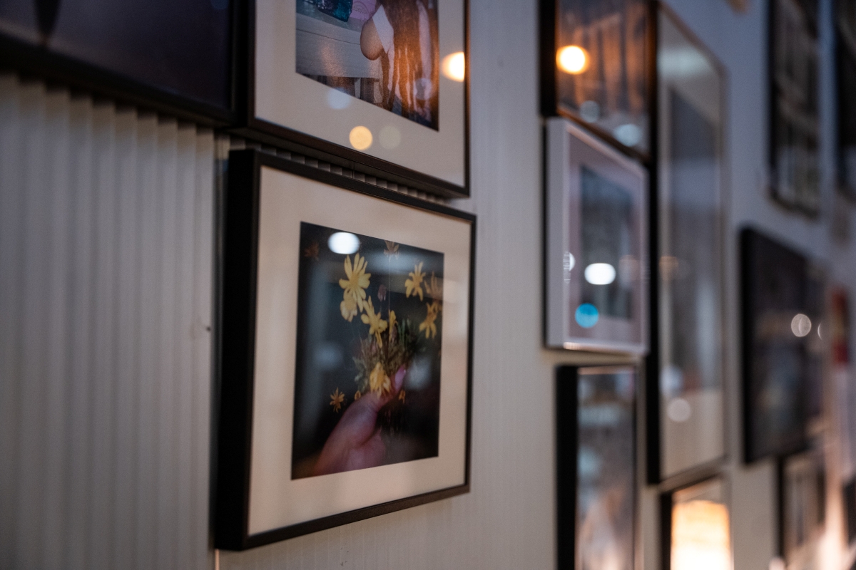 Exposición fotográfica "Reveladas" realizada por Intress para el 25N