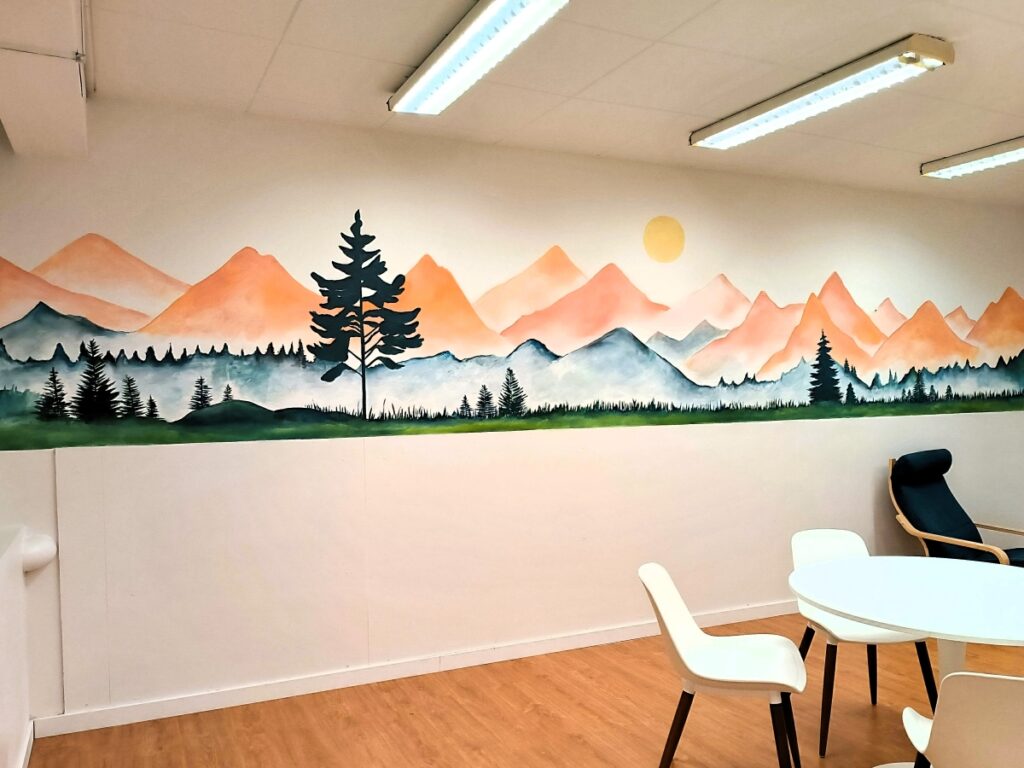 Foto del nuevo mural en el Punto de Encuentro de Sabadell (Intress)